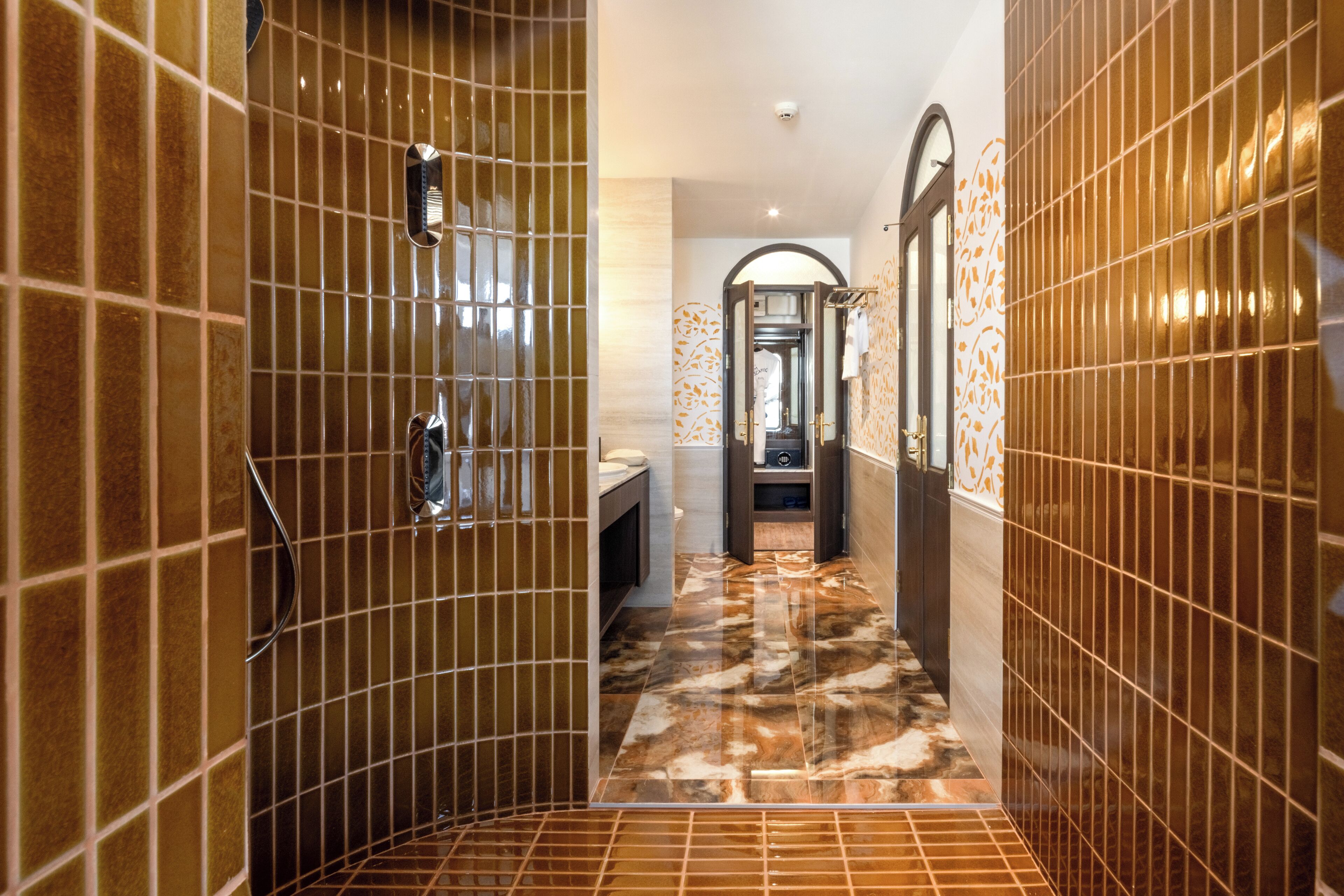grand spa holistic suite | bathroom | shower, eco-friendly toiletries, hair dryer, bathrobes
