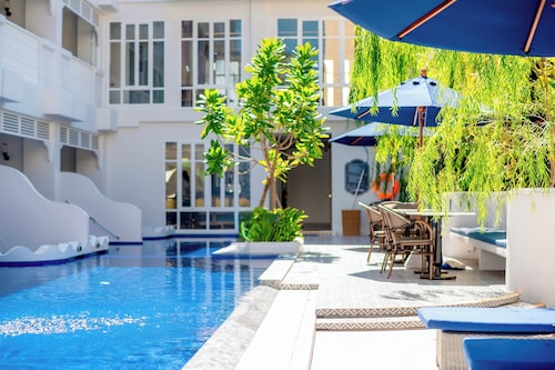 Away Chiang Mai Thapae Resort - A Vegan Retreat