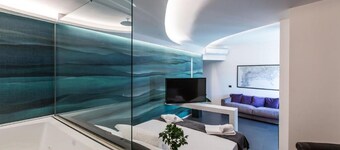 The Boutique Napoli Suite