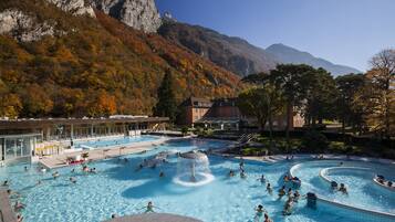Indoor pool, outdoor pool, sun loungers