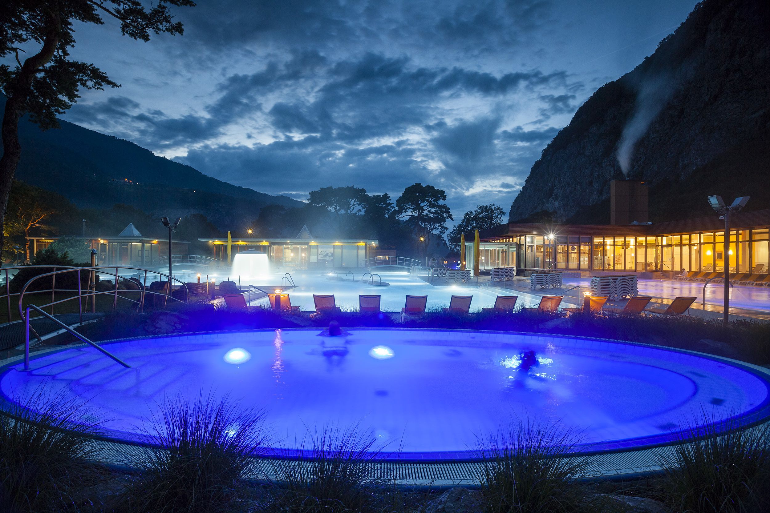 indoor pool, outdoor pool, pool loungers