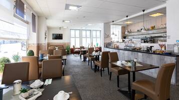 Desayuno buffet incluido todos los días