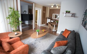 Royal Double Room, 1 King Bed, Smoking, City View | Living area | LCD TV - A Royal Suit Hotel (Talas)
