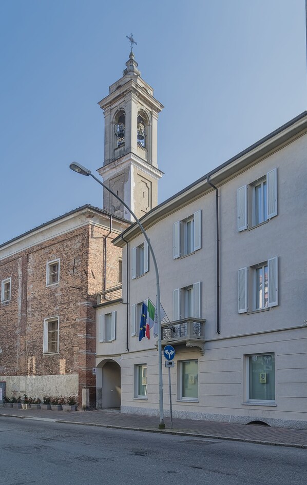 واجهة المنشأة