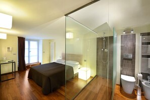 Double Room | In-room safe, desk, laptop workspace, iron/ironing board