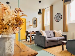 舒适公寓, 2 间卧室, 无烟房, 厨房 (Les Billes) | 起居区 | 平板电视