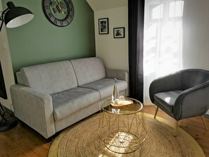 小型四人房, 无烟房, 湖景 (Geographie) | 高档床上用品、记忆海绵床垫、遮光窗帘、免费婴儿床