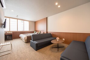 高級雙床房 | 書桌、熨斗/熨衣板、免費無線上網