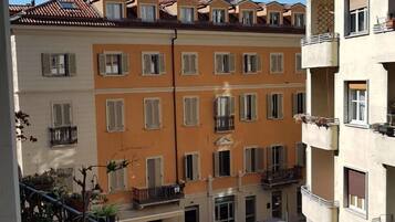 Deluxe-Doppelzimmer, 1 Queen-Bett, Balkon, Stadtblick | Blick auf die Stadt