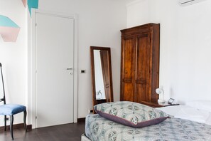 Comfort Single Room, 1 Large Twin Bed, Private Bathroom, City View | Hypo-allergenic bedding, down comforters, individually decorated - Albergo Ristorante San Giors (Turin)