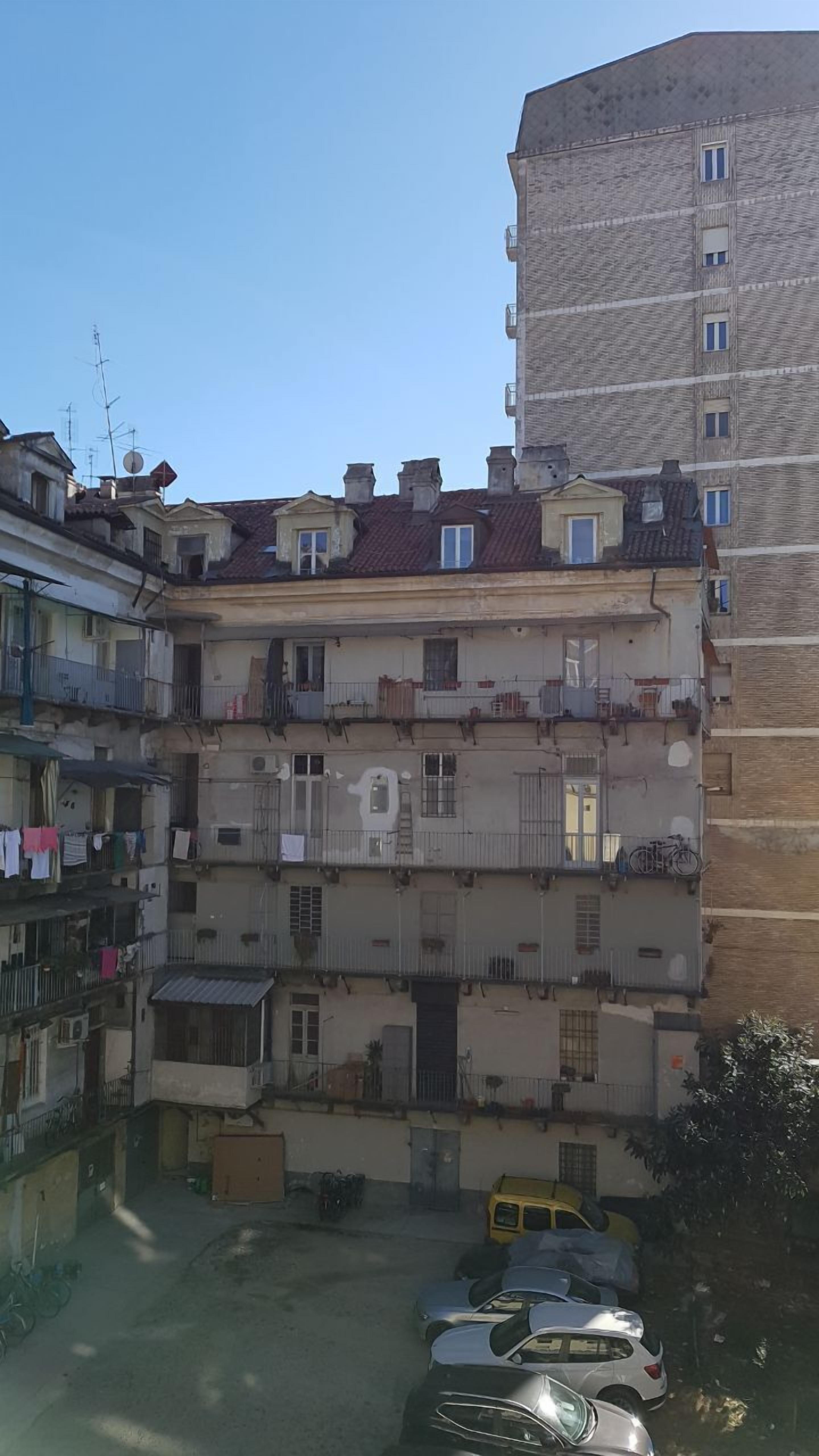 design single room, 1 single bed, private bathroom, courtyard view | courtyard view