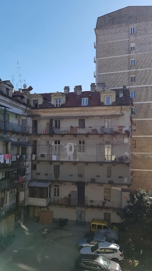 Design Single Room, 1 Twin Bed, Private Bathroom, Courtyard View | Courtyard view - Albergo Ristorante San Giors (Turin)