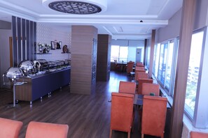 Buffet - Rest Inn Hotel (Aydin)