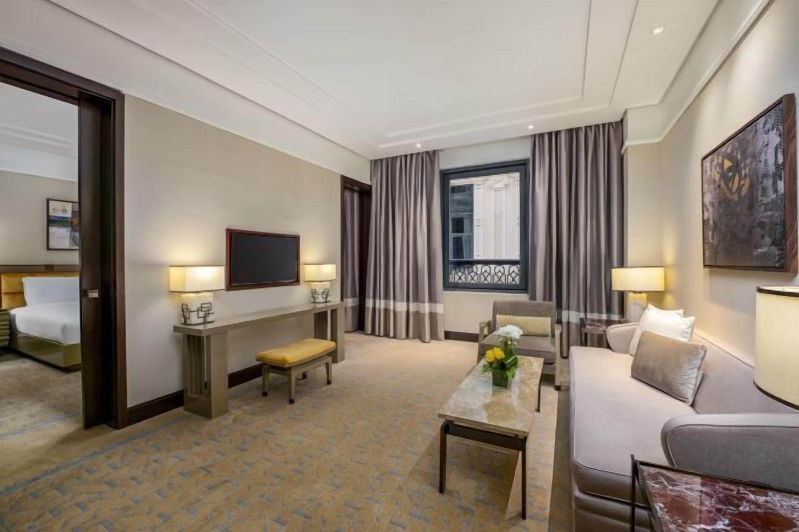 Televisión LED, chimenea y piso con calefacción 