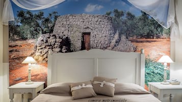 Double Room | In-room safe, desk, free WiFi, bed sheets