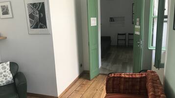 TĂ€gliches inbegriffenes FrĂŒhstĂŒcksbuffet