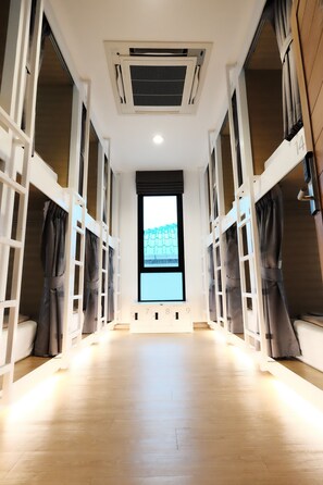 컴포트 공용 도미토리, 남녀공용 도미토리 | 무료 WiFi