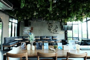 คาเฟ่