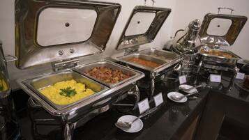 Free daily buffet breakfast