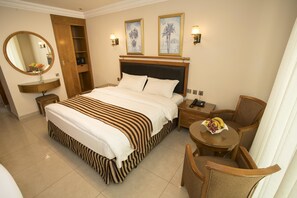 In-room safe, desk, blackout drapes, soundproofing - Dweik Hotel 3 (Aqaba)