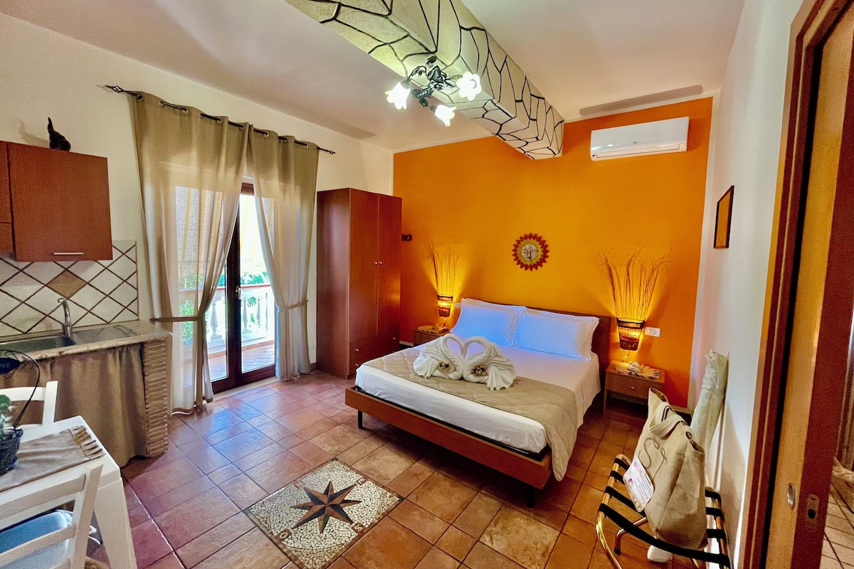 Studio (Tramontana) | Private kitchenette