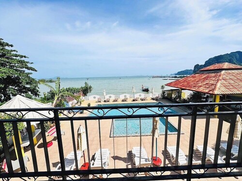 Anyavee Nam Mao Beach Resort