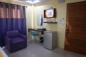 Standard Room | Blackout curtains, free WiFi