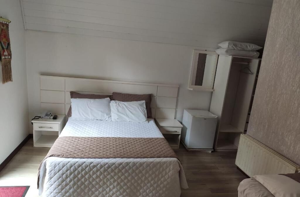 minibar, desk, free wifi, bed sheets