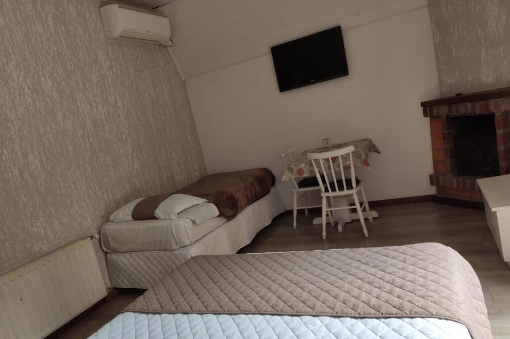 minibar, desk, free wifi, bed sheets