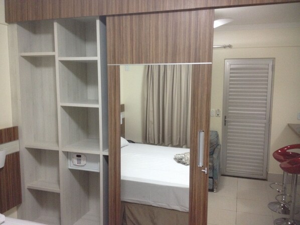 1 bedroom, in-room safe, desk, free wired Internet - Diroma Lacqua I - Direto com o Grupo Diroma - Acesso ao Acqua Park com Café da Manhã (Caldas Novas)