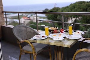 Executive Suite | Terrace/patio