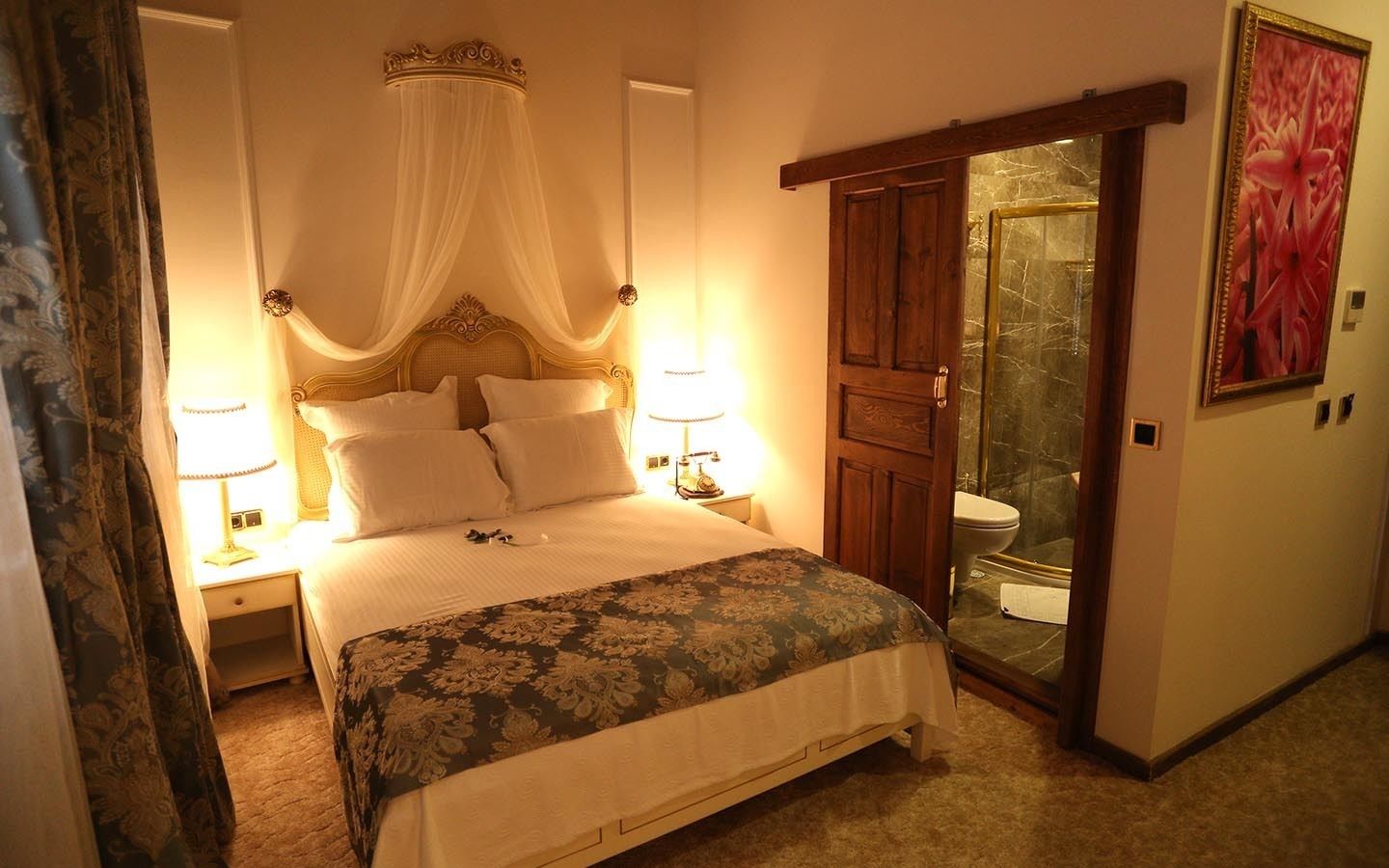 standard single room | minibar, in-room safe, desk, soundproofing