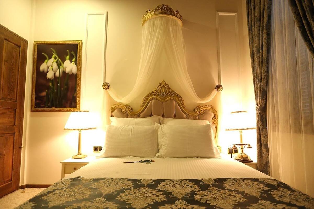 standard double room | minibar, in-room safe, desk, soundproofing