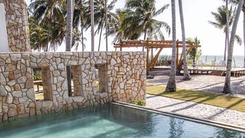 Outdoor pool, sun loungers