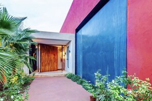 EntrĂ©e de lâhĂ©bergement