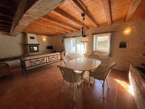 Cottage, 3 Bedrooms (6 adults) | Living area | Flat-screen TV