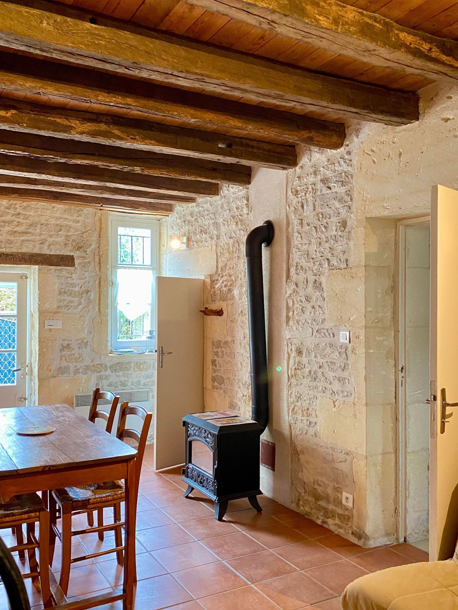 Estudio, planta baja (4 adults) | Zona de estar | Una televisión de pantalla plana