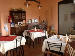 Breakfast area - Camilo Casa de Campo (La Consulta)
