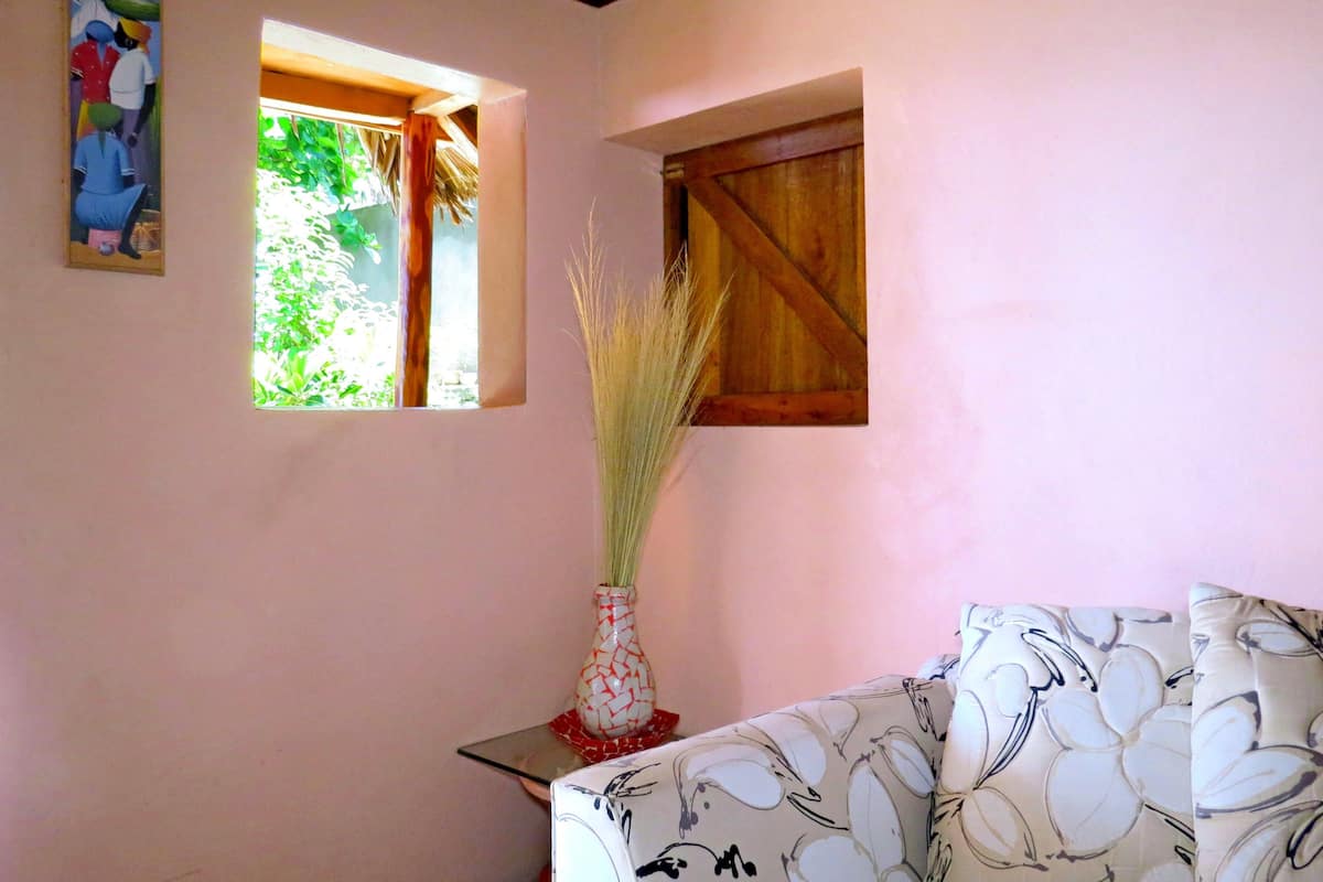 Garden Cottage | Living area