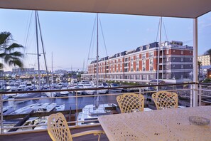 Deluxe Room | Terrace/patio - African Elite Properties V&A Waterfront (Cape Town)