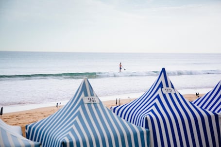 Una playa cerca