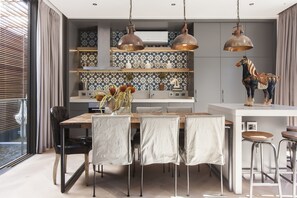 Essbereich im Zimmer