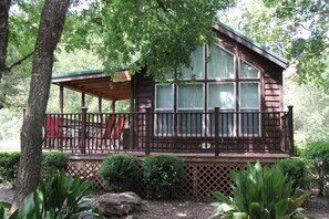 Fig Cabin, 1 Bedroom | Terrace/patio - Mendelbaum Winery Guest Cabins (Fredericksburg)