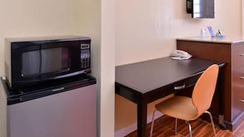 Room, 1 King Bed, Smoking | Desk, iron/ironing board, free WiFi, bed sheets