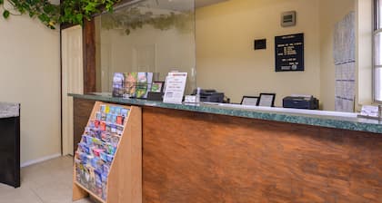 Scottish Inns & Suites