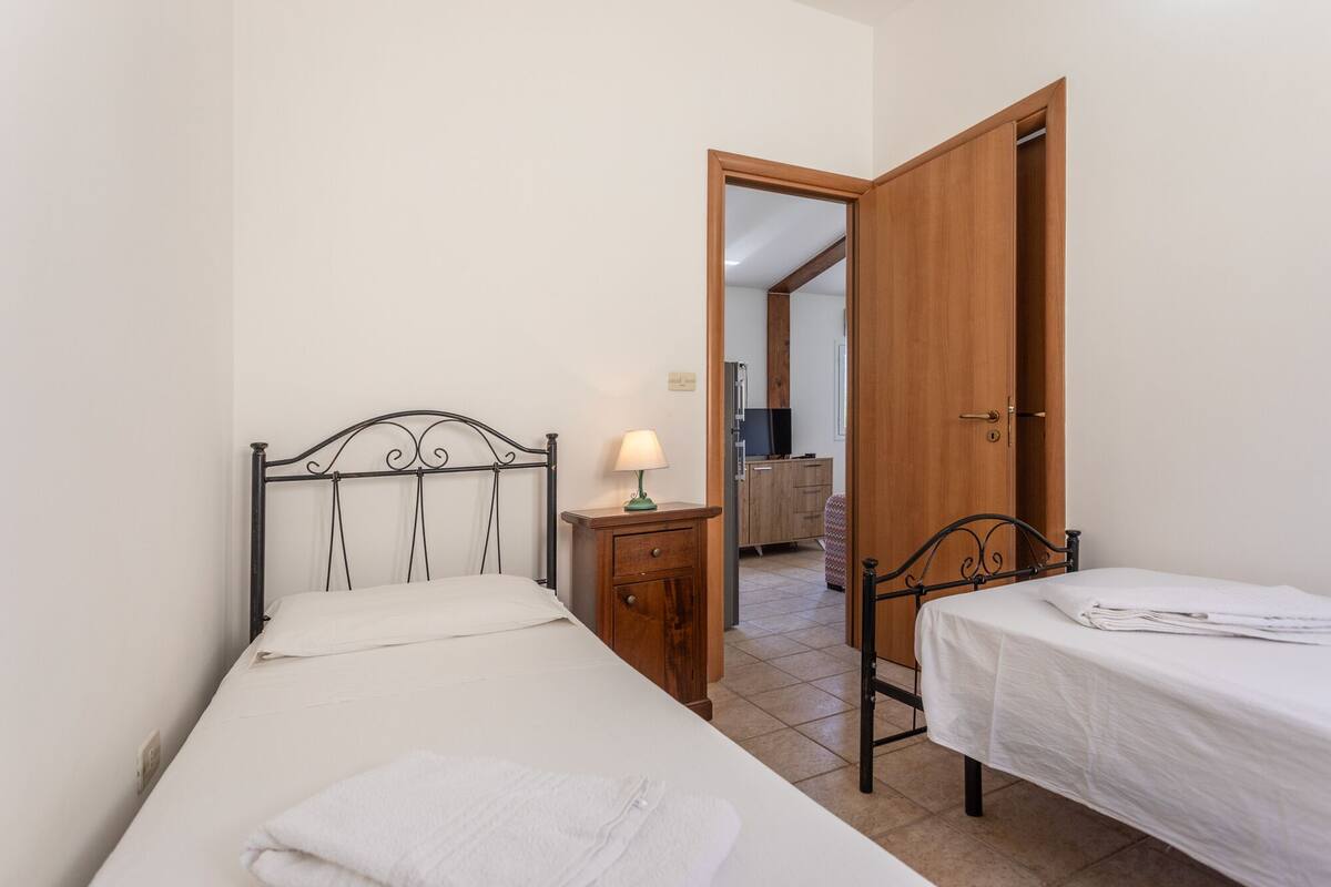 1 habitación, wifi gratis y ropa de cama
