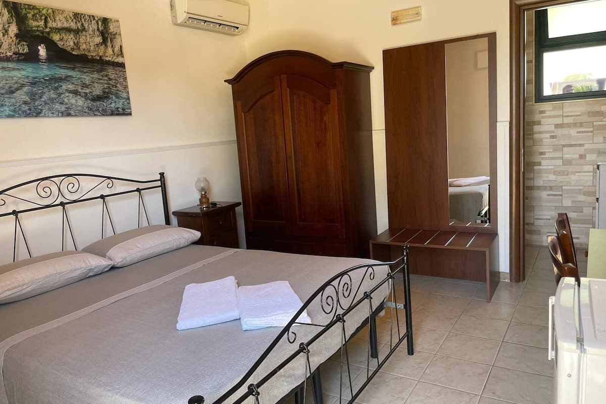 1 habitación, wifi gratis y ropa de cama