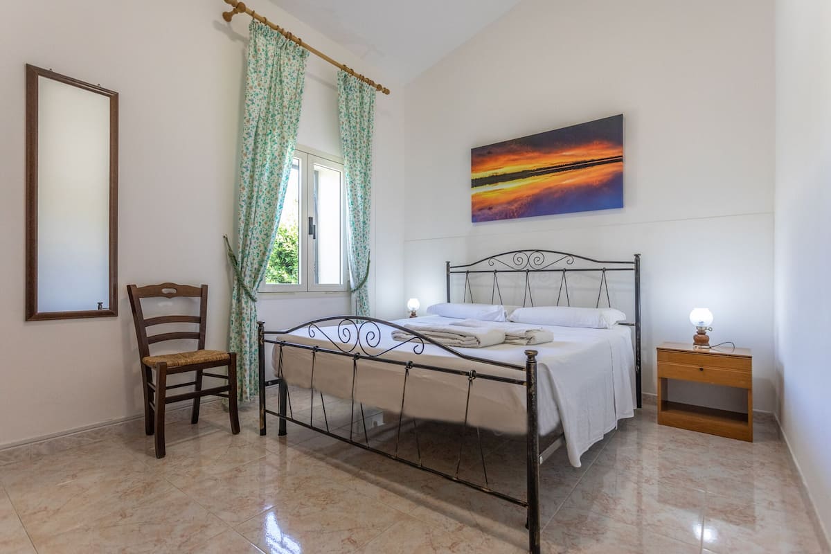 1 habitación, wifi gratis y ropa de cama