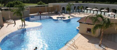 Seasonal outdoor pool