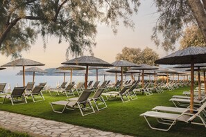 On the beach - Kalamaki Beach Hotel - Zakynthos Island (Zakynthos)